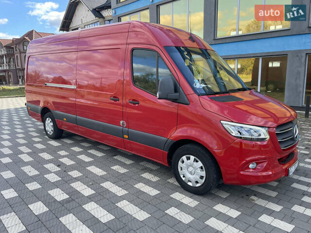 Красный Мерседес Sprinter, объемом двигателя 1.95 л и пробегом 255 тыс. км за 25500 $, фото 13 на Automoto.ua