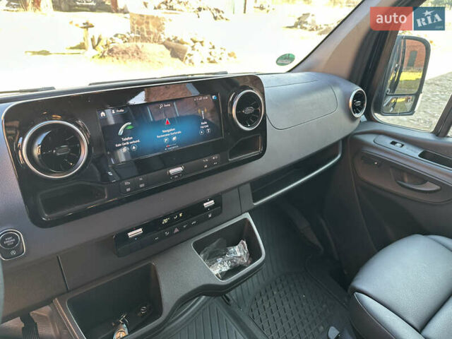 Червоний Мерседес Sprinter, об'ємом двигуна 2.99 л та пробігом 22 тис. км за 59932 $, фото 19 на Automoto.ua