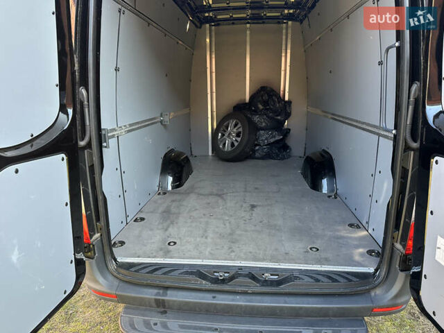Червоний Мерседес Sprinter, об'ємом двигуна 2.99 л та пробігом 22 тис. км за 59932 $, фото 21 на Automoto.ua