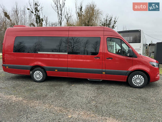 Красный Мерседес Sprinter, объемом двигателя 2.14 л и пробегом 250 тыс. км за 74406 $, фото 6 на Automoto.ua