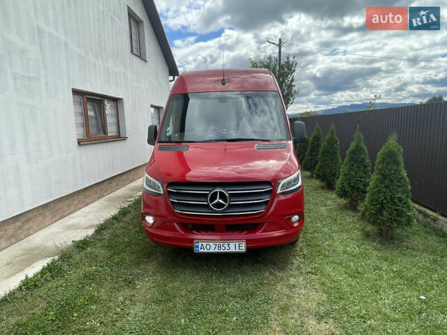 Красный Мерседес Sprinter, объемом двигателя 1.95 л и пробегом 430 тыс. км за 26800 $, фото 5 на Automoto.ua