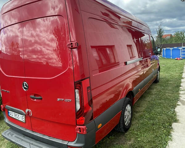 Красный Мерседес Sprinter, объемом двигателя 1.95 л и пробегом 430 тыс. км за 26800 $, фото 4 на Automoto.ua