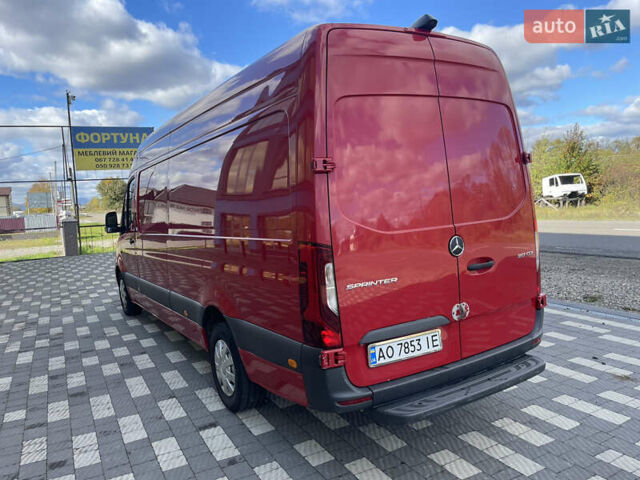 Красный Мерседес Sprinter, объемом двигателя 1.95 л и пробегом 255 тыс. км за 25500 $, фото 7 на Automoto.ua