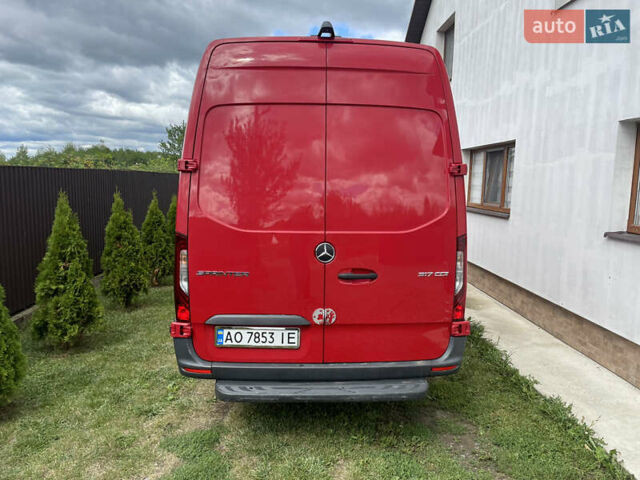 Красный Мерседес Sprinter, объемом двигателя 1.95 л и пробегом 430 тыс. км за 26800 $, фото 9 на Automoto.ua