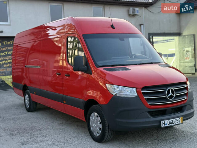 Красный Мерседес Sprinter, объемом двигателя 3 л и пробегом 379 тыс. км за 35999 $, фото 28 на Automoto.ua