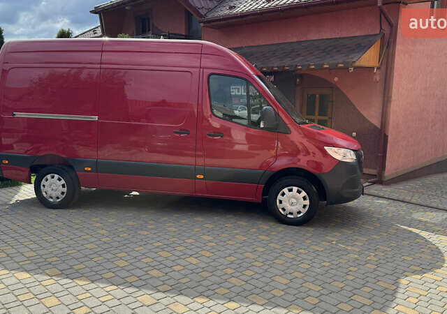 Красный Мерседес Sprinter, объемом двигателя 1.95 л и пробегом 169 тыс. км за 31700 $, фото 3 на Automoto.ua