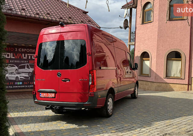 Красный Мерседес Sprinter, объемом двигателя 1.95 л и пробегом 169 тыс. км за 31700 $, фото 6 на Automoto.ua