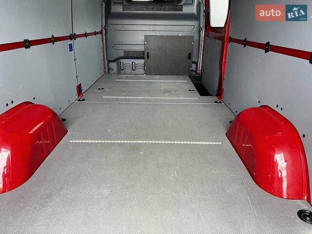 Красный Мерседес Sprinter, объемом двигателя 1.95 л и пробегом 229 тыс. км за 29500 $, фото 18 на Automoto.ua