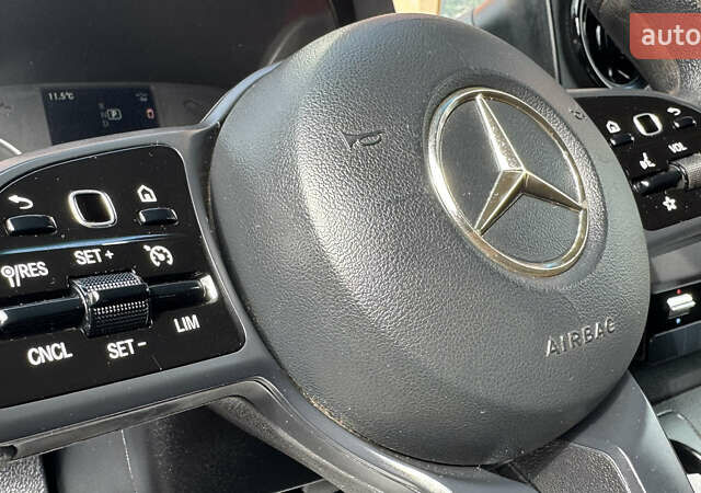 Красный Мерседес Sprinter, объемом двигателя 1.95 л и пробегом 169 тыс. км за 31700 $, фото 62 на Automoto.ua