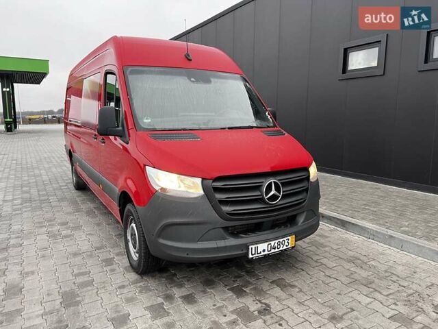 Красный Мерседес Sprinter, объемом двигателя 1.95 л и пробегом 229 тыс. км за 29500 $, фото 24 на Automoto.ua