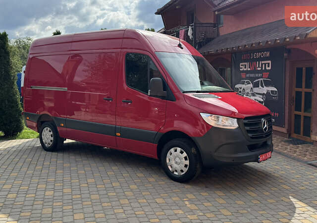 Красный Мерседес Sprinter, объемом двигателя 1.95 л и пробегом 169 тыс. км за 31700 $, фото 1 на Automoto.ua