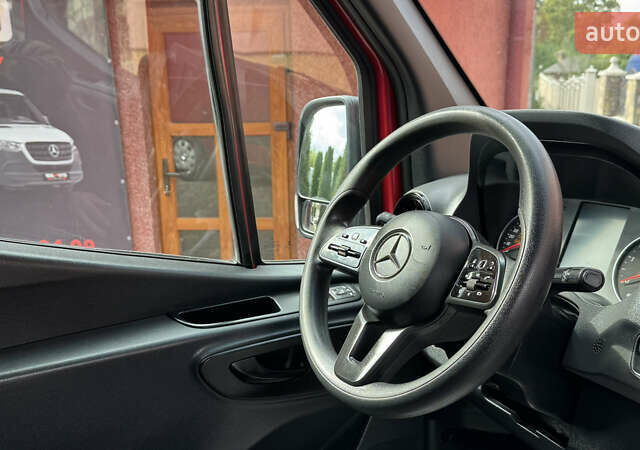 Красный Мерседес Sprinter, объемом двигателя 1.95 л и пробегом 169 тыс. км за 31700 $, фото 91 на Automoto.ua