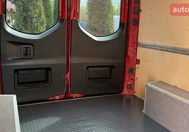 Красный Мерседес Sprinter, объемом двигателя 1.95 л и пробегом 169 тыс. км за 31700 $, фото 52 на Automoto.ua