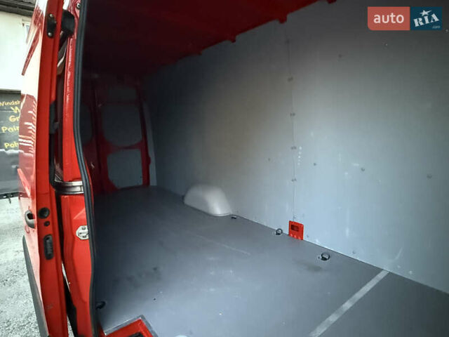 Красный Мерседес Sprinter, объемом двигателя 3 л и пробегом 379 тыс. км за 35999 $, фото 26 на Automoto.ua