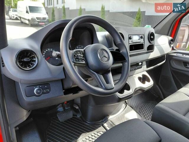 Красный Мерседес Sprinter, объемом двигателя 3 л и пробегом 390 тыс. км за 38334 $, фото 19 на Automoto.ua