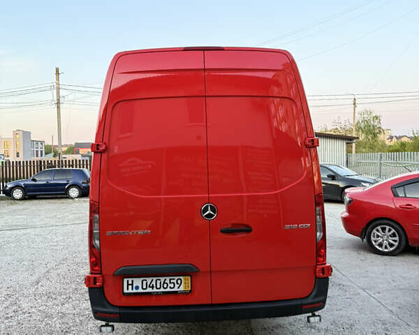 Красный Мерседес Sprinter, объемом двигателя 3 л и пробегом 379 тыс. км за 35999 $, фото 40 на Automoto.ua