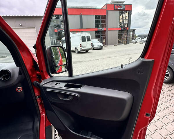 Красный Мерседес Sprinter, объемом двигателя 2 л и пробегом 113 тыс. км за 42900 $, фото 23 на Automoto.ua