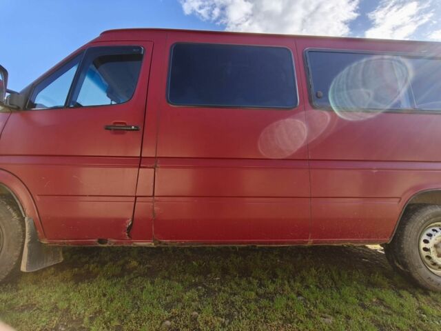 Красный Мерседес Sprinter, объемом двигателя 2.1 л и пробегом 22 тыс. км за 6400 $, фото 3 на Automoto.ua