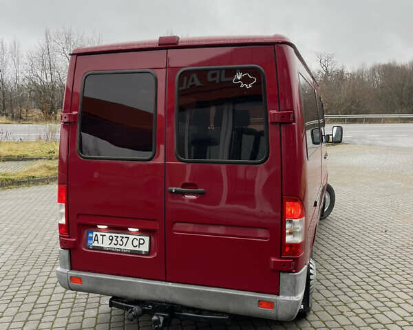 Красный Мерседес Sprinter, объемом двигателя 2.69 л и пробегом 216 тыс. км за 8900 $, фото 5 на Automoto.ua