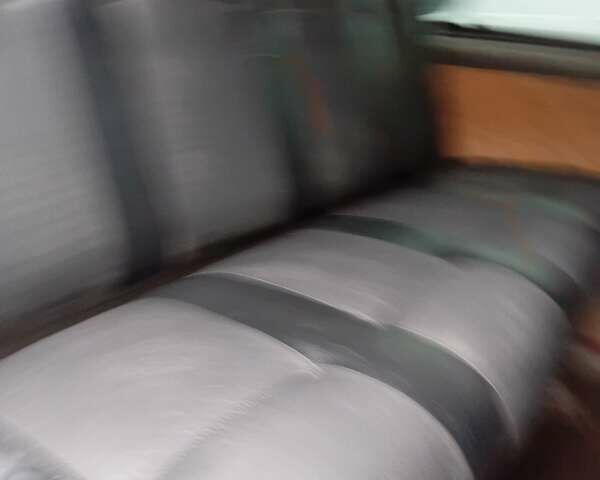 Красный Мерседес Sprinter, объемом двигателя 2.69 л и пробегом 605 тыс. км за 6400 $, фото 12 на Automoto.ua