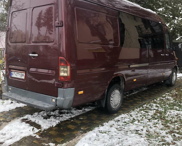 Червоний Мерседес Sprinter, об'ємом двигуна 2.7 л та пробігом 530 тис. км за 11200 $, фото 17 на Automoto.ua