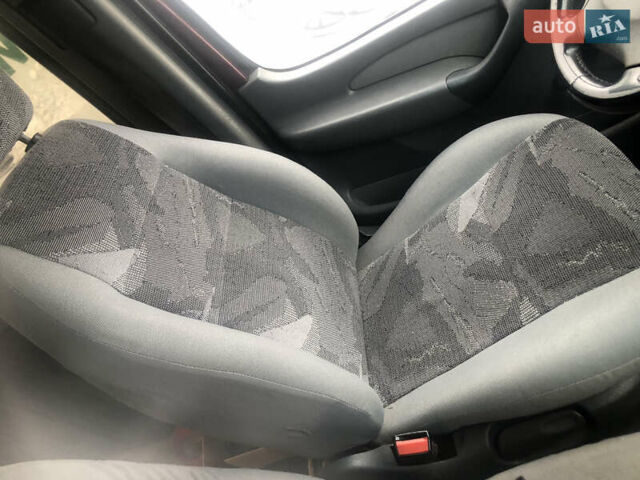 Червоний Мерседес Sprinter, об'ємом двигуна 2.7 л та пробігом 530 тис. км за 11200 $, фото 6 на Automoto.ua