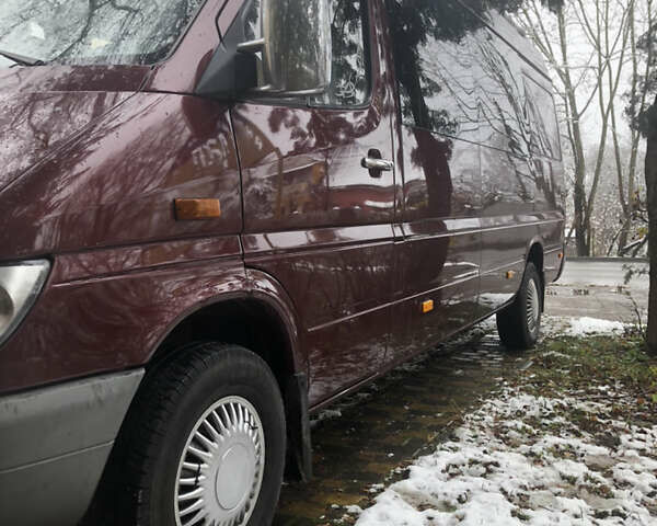 Червоний Мерседес Sprinter, об'ємом двигуна 2.7 л та пробігом 530 тис. км за 11200 $, фото 14 на Automoto.ua