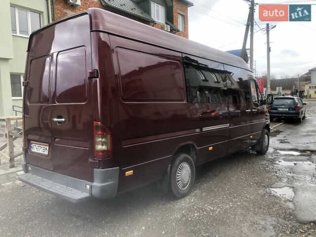 Червоний Мерседес Sprinter, об'ємом двигуна 2.7 л та пробігом 530 тис. км за 11200 $, фото 21 на Automoto.ua