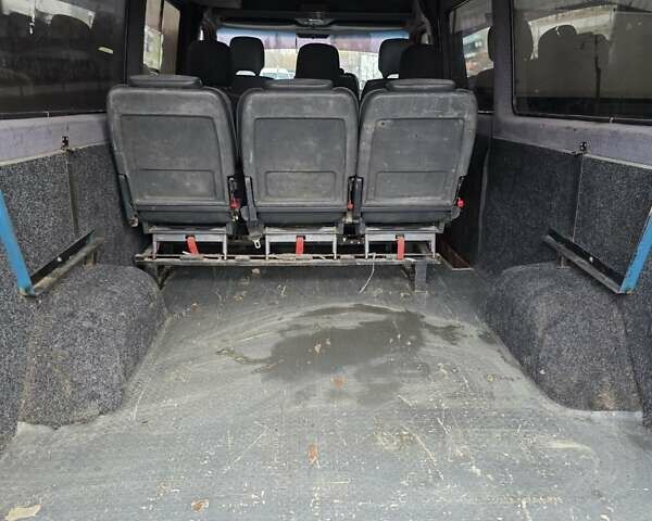 Червоний Мерседес Sprinter, об'ємом двигуна 2.15 л та пробігом 450 тис. км за 6500 $, фото 1 на Automoto.ua