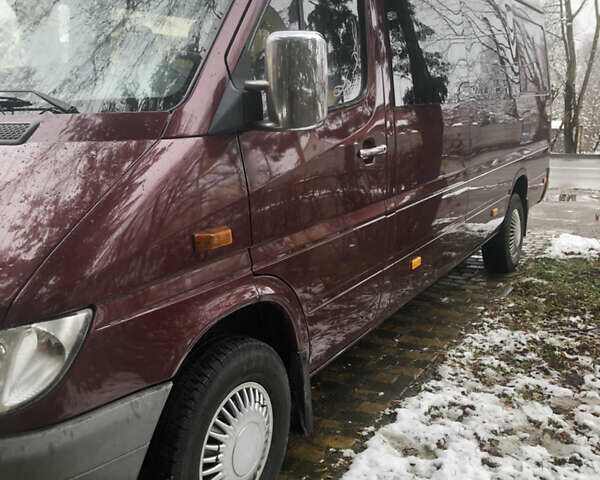 Червоний Мерседес Sprinter, об'ємом двигуна 2.7 л та пробігом 530 тис. км за 11200 $, фото 11 на Automoto.ua