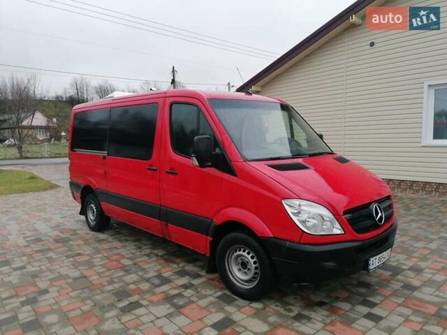 Красный Мерседес Sprinter, объемом двигателя 2.14 л и пробегом 380 тыс. км за 11800 $, фото 6 на Automoto.ua