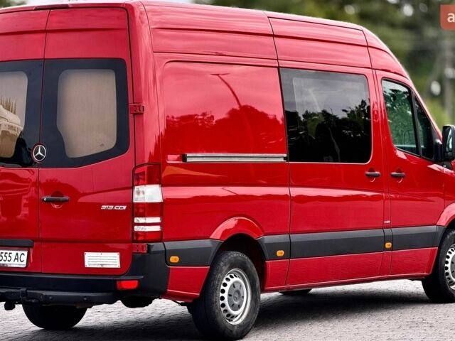 Красный Мерседес Sprinter, объемом двигателя 2.2 л и пробегом 450 тыс. км за 15900 $, фото 9 на Automoto.ua