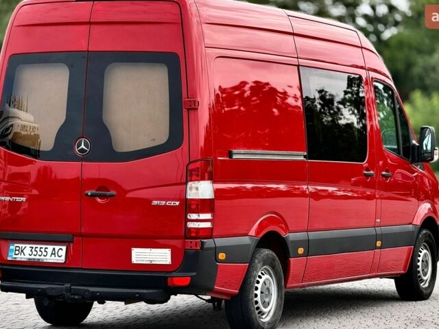 Красный Мерседес Sprinter, объемом двигателя 2.2 л и пробегом 450 тыс. км за 15900 $, фото 8 на Automoto.ua