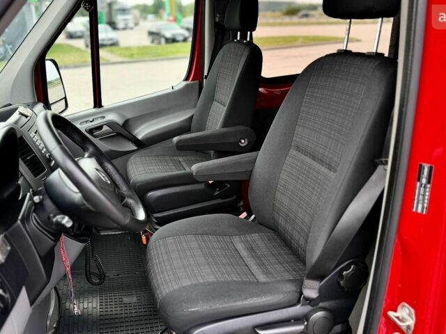 Красный Мерседес Sprinter, объемом двигателя 2.2 л и пробегом 450 тыс. км за 15900 $, фото 28 на Automoto.ua