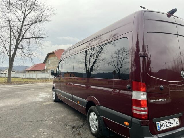 Красный Мерседес Sprinter, объемом двигателя 3 л и пробегом 245 тыс. км за 25500 $, фото 11 на Automoto.ua