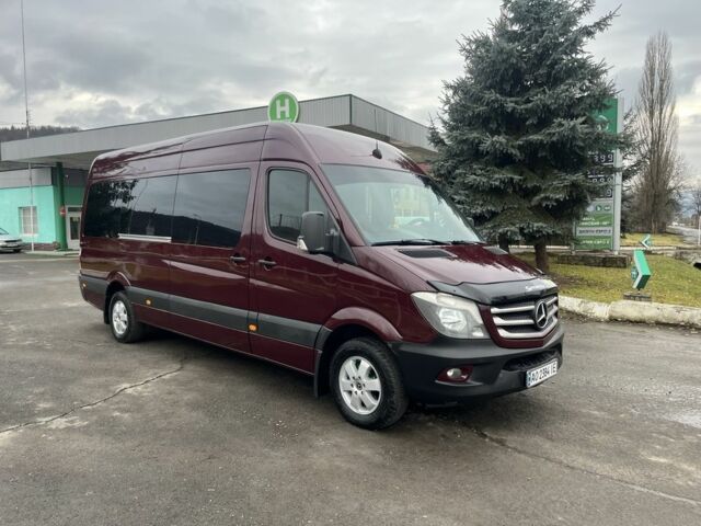 Красный Мерседес Sprinter, объемом двигателя 3 л и пробегом 245 тыс. км за 25500 $, фото 7 на Automoto.ua