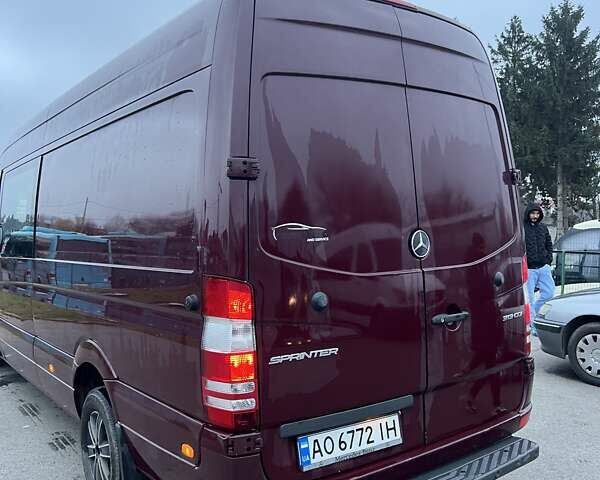 Червоний Мерседес Sprinter, об'ємом двигуна 2.14 л та пробігом 483 тис. км за 21300 $, фото 7 на Automoto.ua