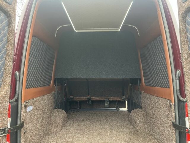 Красный Мерседес Sprinter, объемом двигателя 3 л и пробегом 245 тыс. км за 25500 $, фото 21 на Automoto.ua