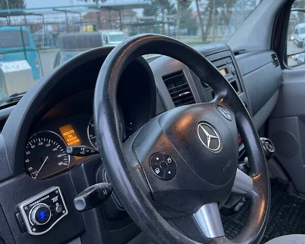 Червоний Мерседес Sprinter, об'ємом двигуна 2.14 л та пробігом 483 тис. км за 21300 $, фото 9 на Automoto.ua