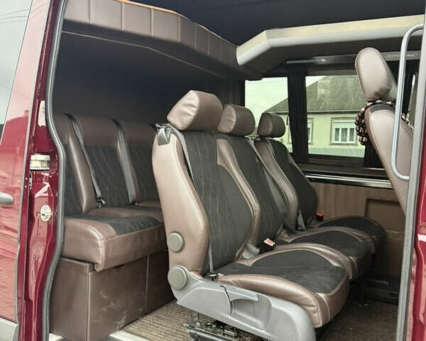 Красный Мерседес Sprinter, объемом двигателя 2.99 л и пробегом 350 тыс. км за 45000 $, фото 19 на Automoto.ua