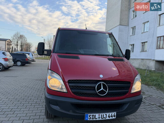 Красный Мерседес Sprinter, объемом двигателя 2.2 л и пробегом 246 тыс. км за 23400 $, фото 11 на Automoto.ua
