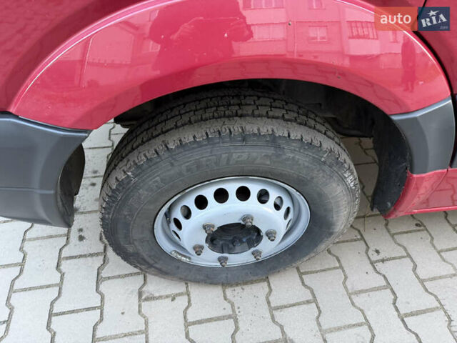 Красный Мерседес Sprinter, объемом двигателя 2.2 л и пробегом 246 тыс. км за 23400 $, фото 14 на Automoto.ua