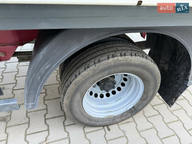 Красный Мерседес Sprinter, объемом двигателя 2.2 л и пробегом 246 тыс. км за 23400 $, фото 15 на Automoto.ua