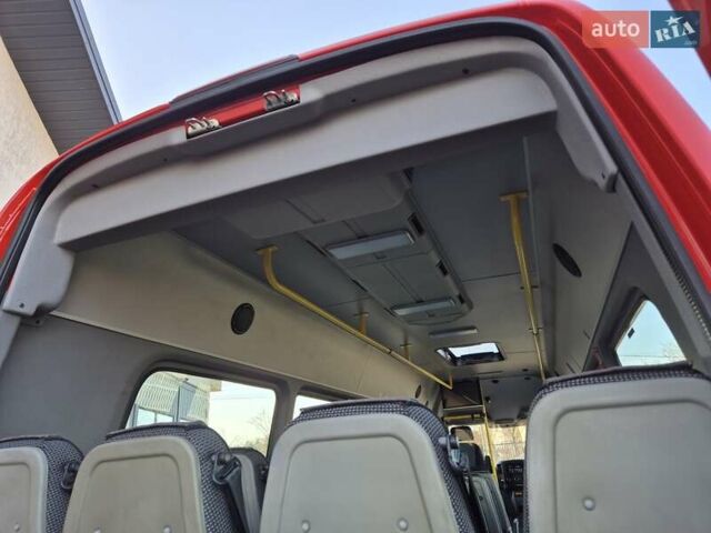 Красный Мерседес Sprinter, объемом двигателя 2.2 л и пробегом 200 тыс. км за 33900 $, фото 33 на Automoto.ua