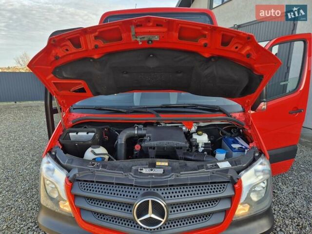Красный Мерседес Sprinter, объемом двигателя 2.2 л и пробегом 200 тыс. км за 33900 $, фото 15 на Automoto.ua