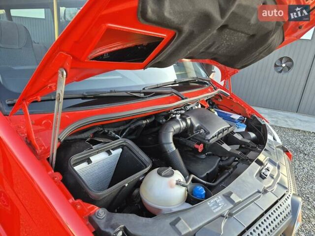 Красный Мерседес Sprinter, объемом двигателя 2.2 л и пробегом 200 тыс. км за 33900 $, фото 13 на Automoto.ua