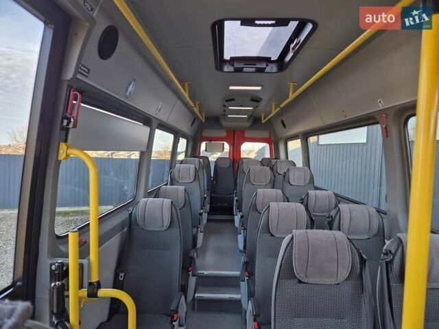 Красный Мерседес Sprinter, объемом двигателя 2.2 л и пробегом 200 тыс. км за 33900 $, фото 26 на Automoto.ua