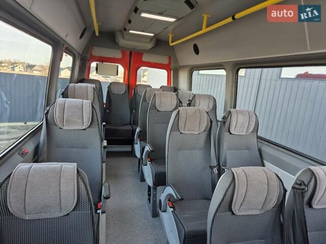 Красный Мерседес Sprinter, объемом двигателя 2.2 л и пробегом 200 тыс. км за 33900 $, фото 24 на Automoto.ua