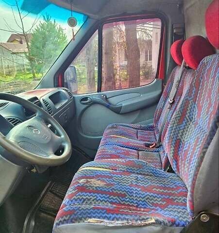 Червоний Мерседес Sprinter, об'ємом двигуна 2.69 л та пробігом 587 тис. км за 7800 $, фото 7 на Automoto.ua