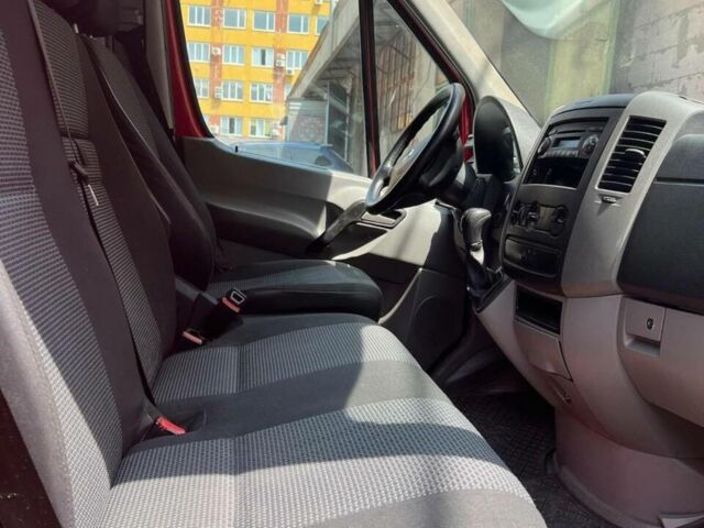 Червоний Мерседес Sprinter, об'ємом двигуна 2.14 л та пробігом 298 тис. км за 18500 $, фото 13 на Automoto.ua